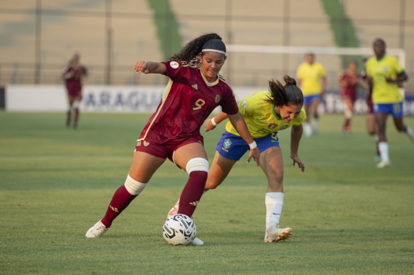 Vinotinto femenina sub 17