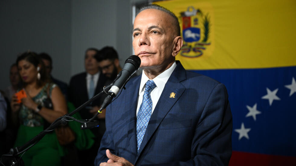 Manuel Rosales