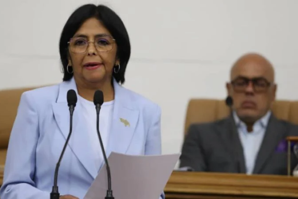 Delcy Rodríguez Ley Contra el Fascismo