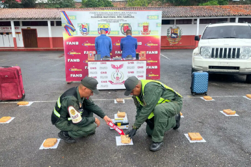 GNB detienen a dos personas con más de 30 kilos de cocaína