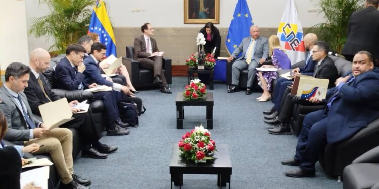 UE reflexiona sobre envío de una misión de observación electoral a Venezuela