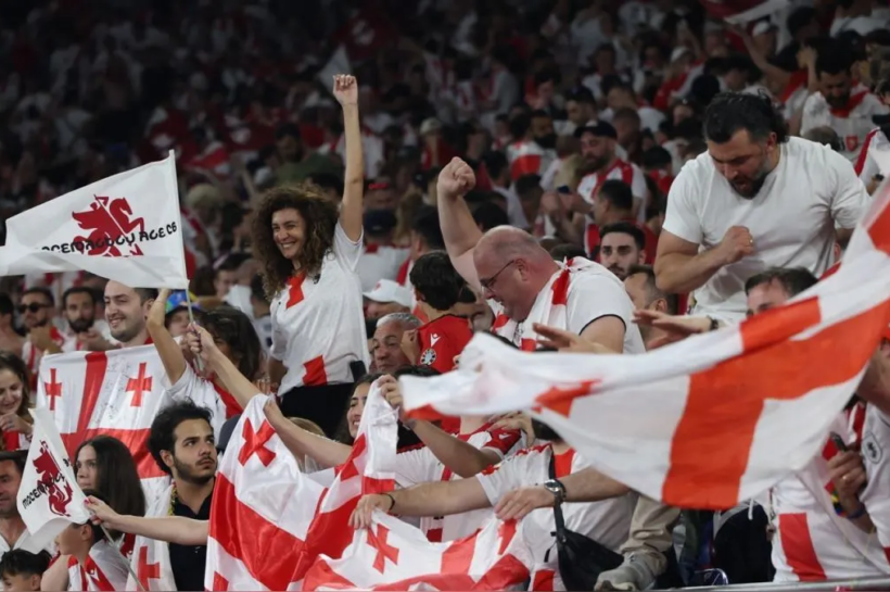 Hombre más rico de Georgia regaló $ 10 millones a su selección