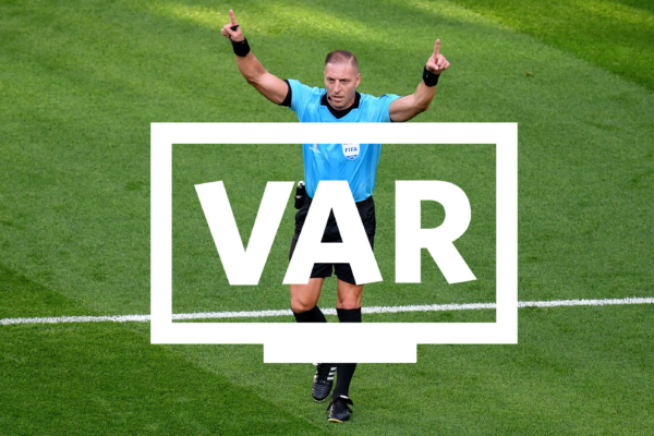 Premier League toma importante decisión sobre el VAR