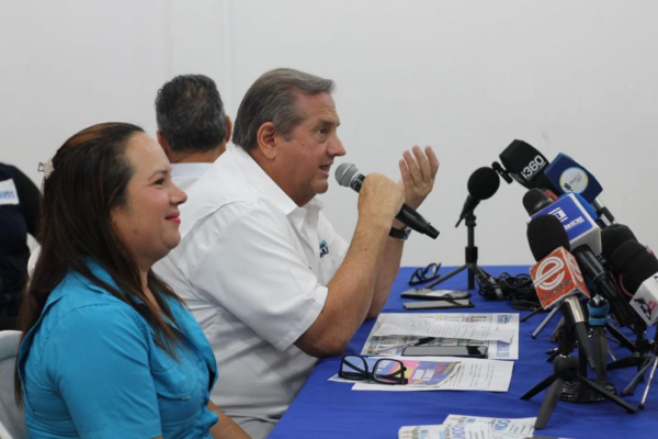 Dr. Alfredo Osorio, presidente del voluntariado 'Zulianos con Edmundo'.