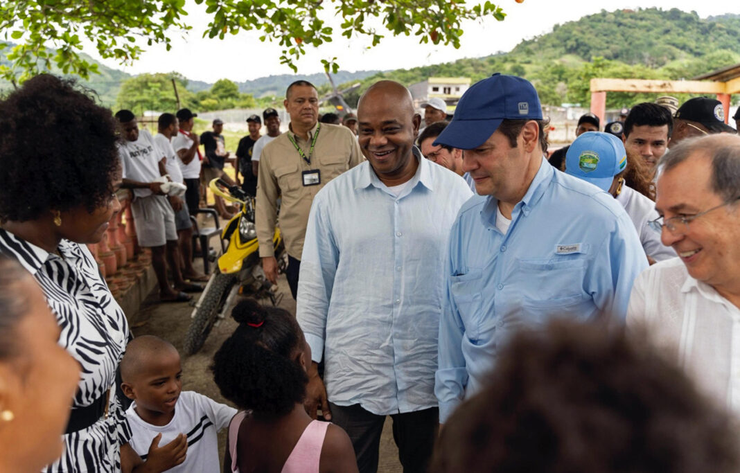 Cancilleres de Colombia y Panamá visitan zona fronteriza del Darién