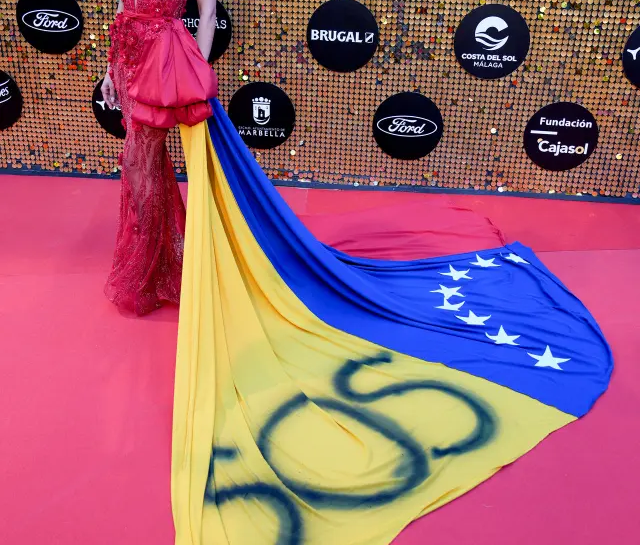 Ninoska Vásquez Starlite