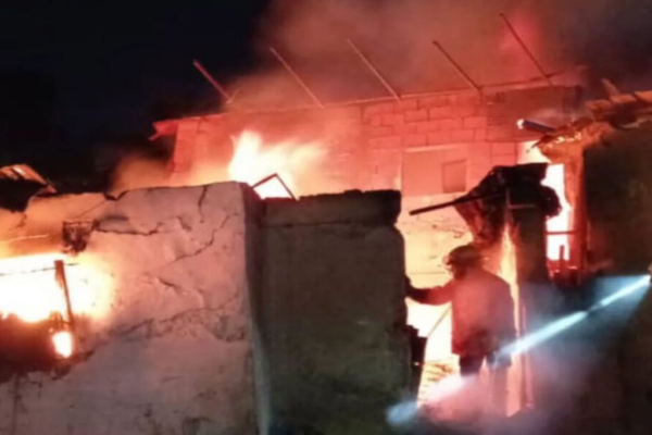 Catia | Incendio en una vivienda dejó el saldo de tres muertos