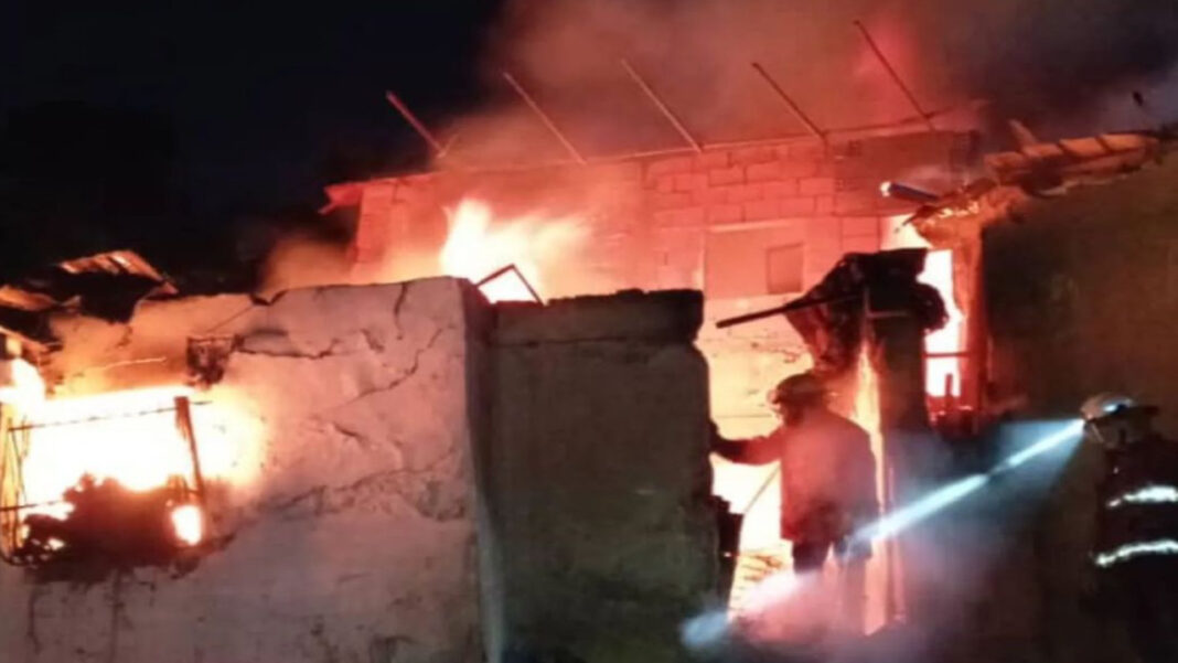 Catia | Incendio en una vivienda dejó el saldo de tres muertos