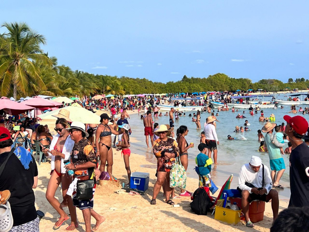 Falcón | Moderada afluencia turística en temporada vacacional