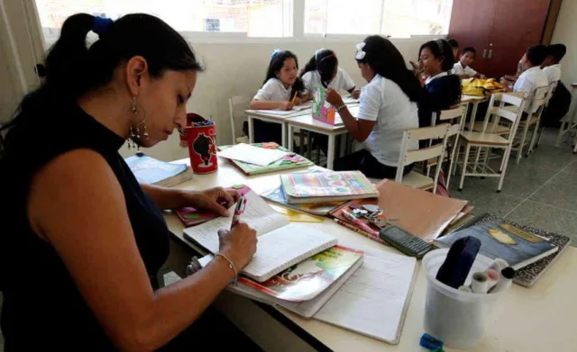 La educación pública en Venezuela, en "emergencia" por la escasez de docentes