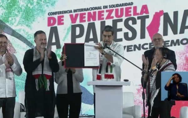 Nicolás Maduro promulga la Ley Orgánica Simón Bolívar