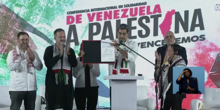 Nicolás Maduro promulga la Ley Orgánica Simón Bolívar