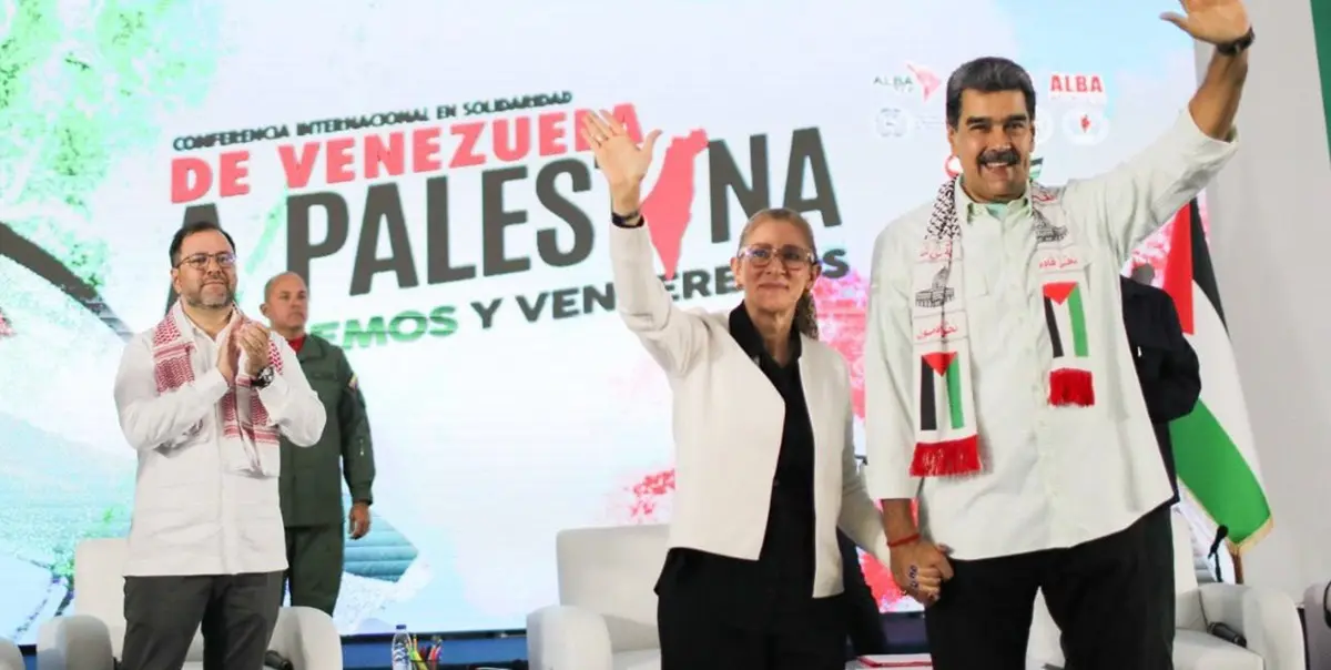 Maduro asegura que las redes sociales están “alineadas” para “colonizar y destruir” a Venezuela