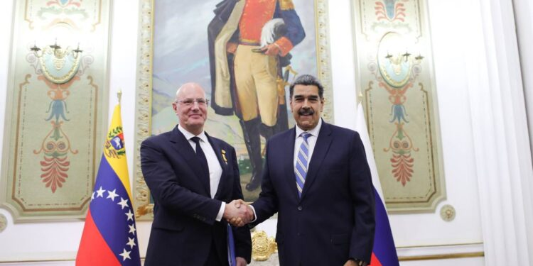 Vicepresidente de Rusia se reúne con Nicolás Maduro en Miraflores