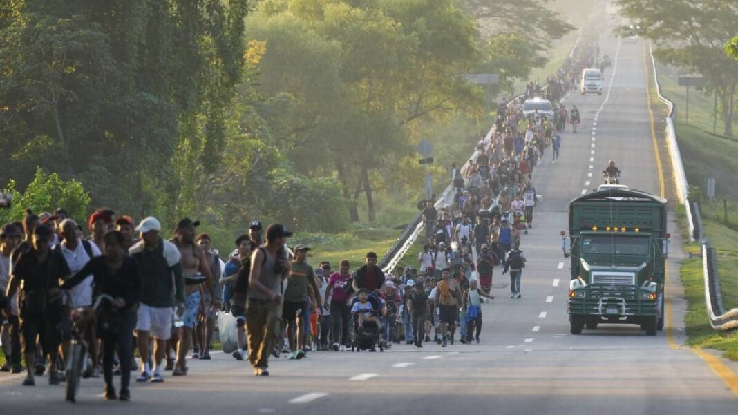 Migrantes temen quedar atrapados en la frontera sur de México tras victoria de Trump