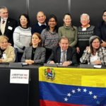 Edmundo González se reunió con venezolanos en Francia