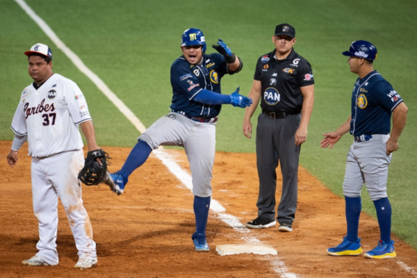 Magallanes aseguró un lugar en la postemporada y eliminó a Caribes