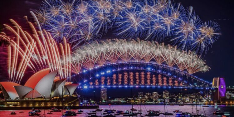 Australia recibe el 2025 con un gran espectáculo de fuegos artificiales