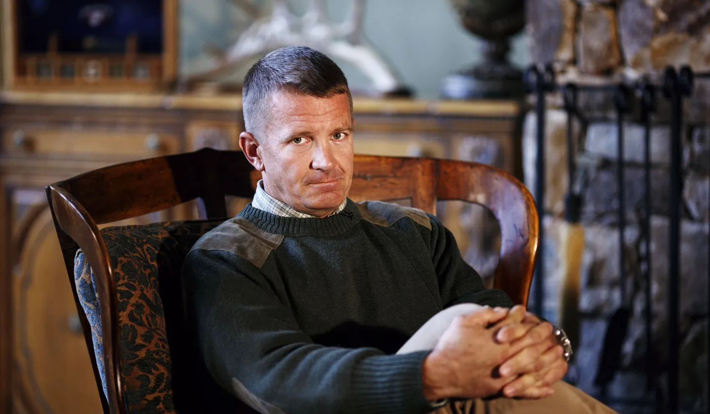 Erik Prince celebra incautación de cocaína en El Salvador