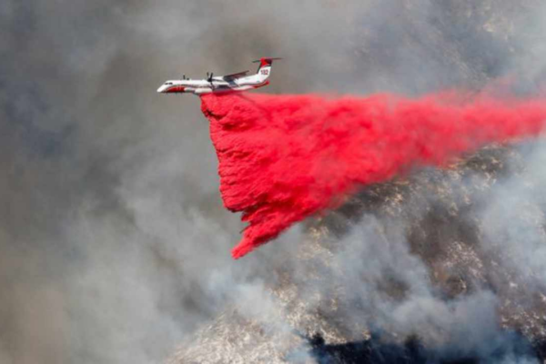 Aumentan a 24 los muertos por incendios en Los Ángeles