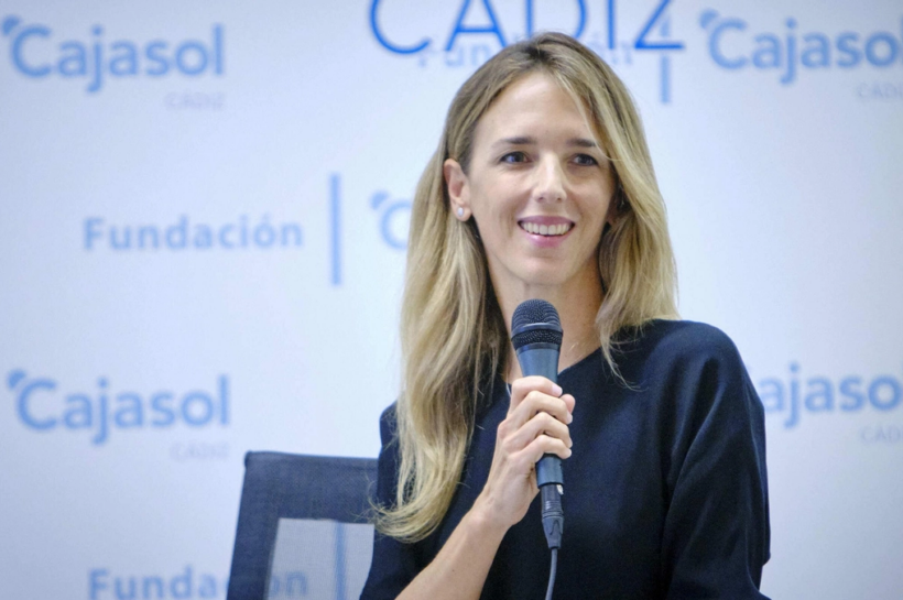 Cayetana Álvarez