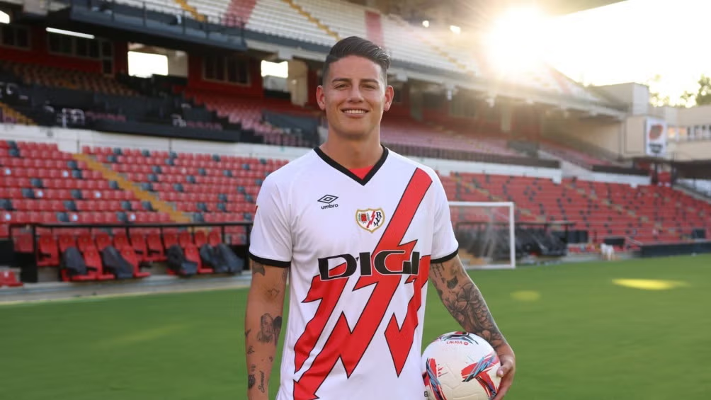 James Rodríguez sale del Rayo Vallecano