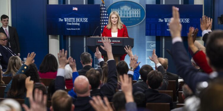 Casa Blanca deja clara la postura de Trump con Maduro