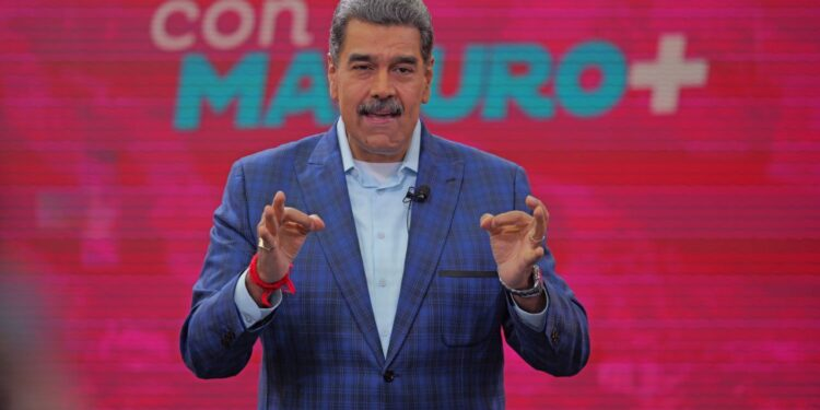 Maduro anuncia repatriación de casi 190 venezolanos desde EE. UU.