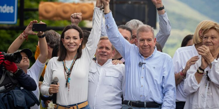 Edmundo González y María Corina Machado