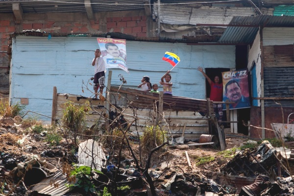 OVF | La pobreza en Venezuela se mantiene en niveles altos, alcanzando el 86% en 2024