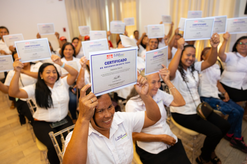 Coca-Cola Femsa Venezuela gradúa la primera cohorte de la Red de Empoderamiento Femenino en BarcelonaCoca-Cola Femsa Venezuela gradúa la primera cohorte de la Red de Empoderamiento Femenino en Barcelona