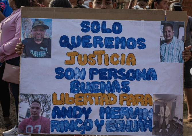 Venezolanos deportados a El Salvador «no son ningunos delincuentes ni están vinculados con ningún Tren de Aragua», aseguran familiares