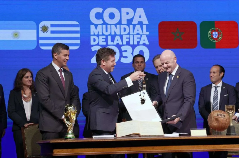 Conmebol propone 64 equipos para el Mundial de 2030