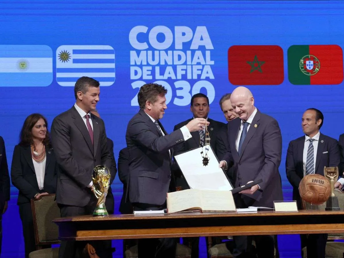 Conmebol propone 64 equipos para el Mundial de 2030