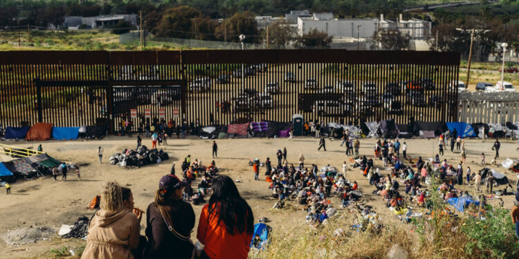 México y Estados Unidos reducen en 97% número de cruces ilegales de la frontera entre ambos países