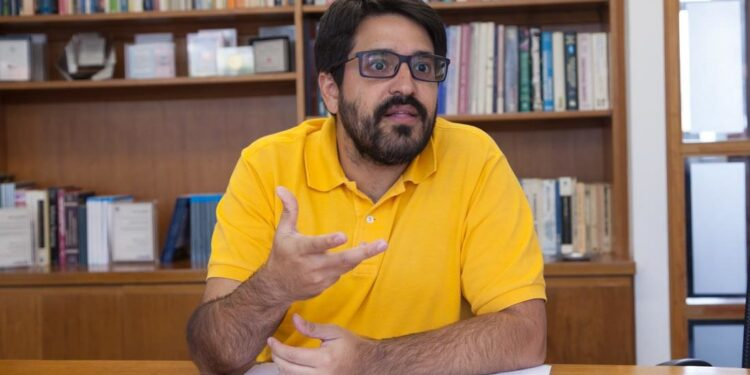 Asdrúbal Oliveros: No se necesitan decretos de emergencia para tomar medidas económicas en Venezuela