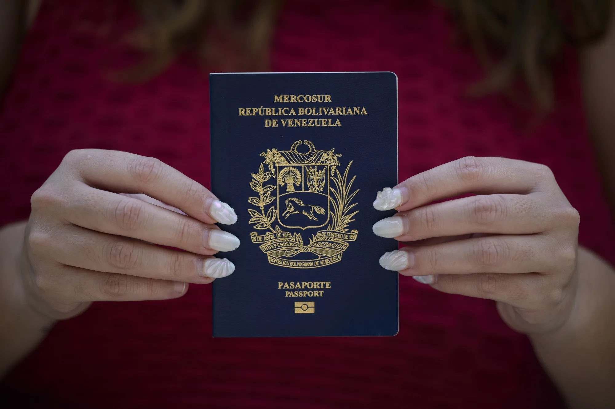 Anulación de pasaportes: nueva herramienta del gobierno para reprimir la disidencia, alerta la CIDH