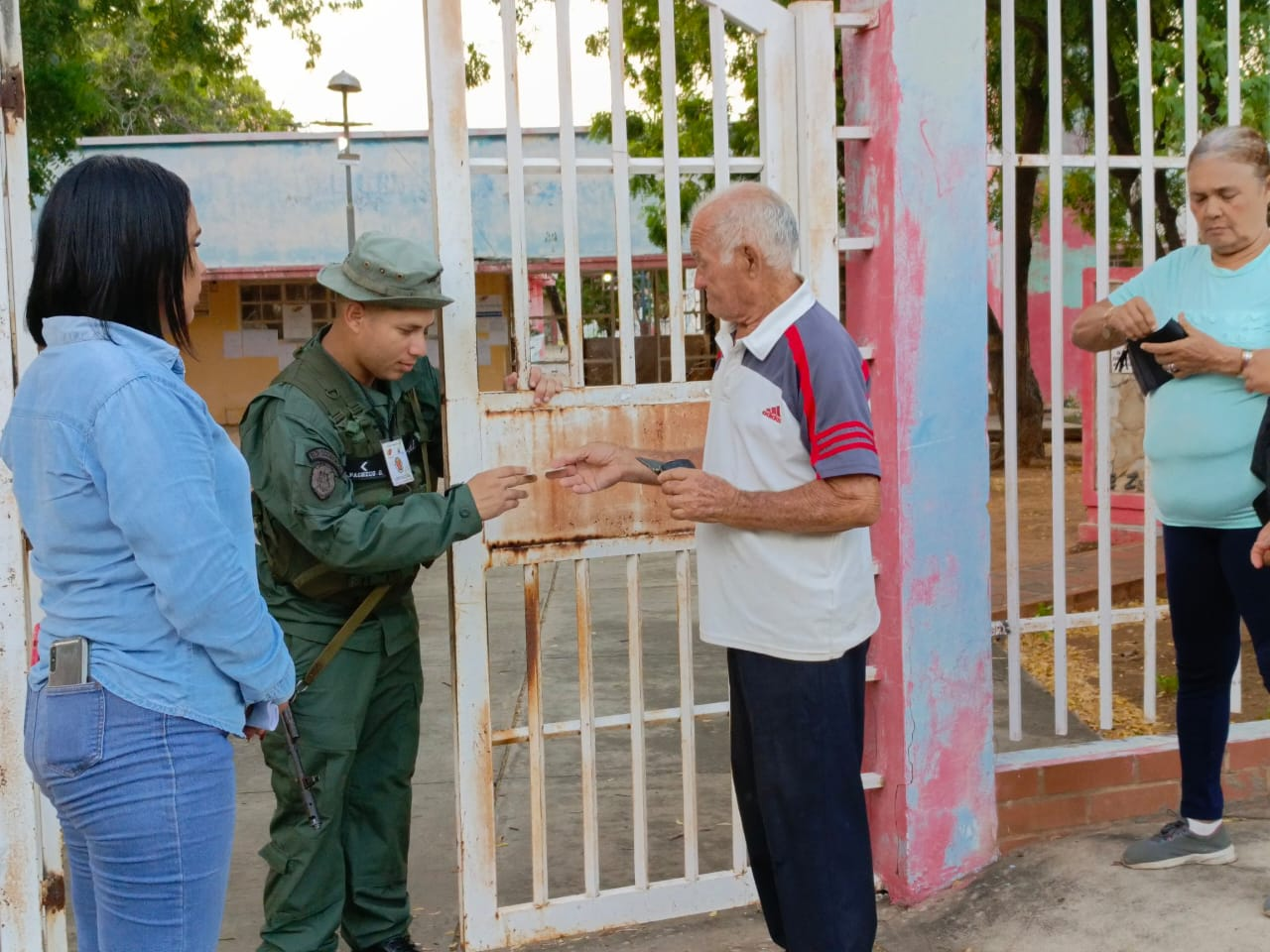 Arranca con fluidez la jornada electoral municipal y comunal en Maracaibo