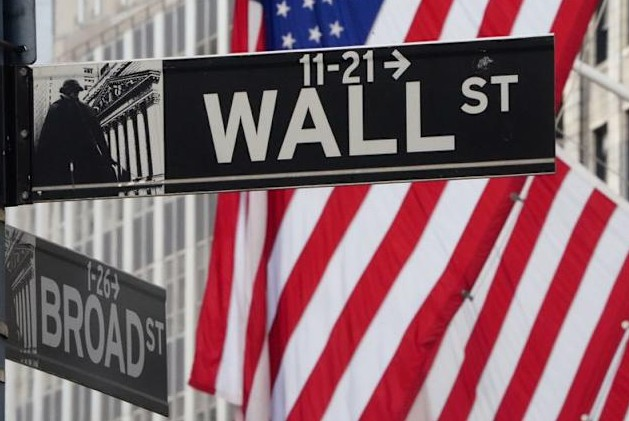 Wall Street abre en rojo, sin apenas cambios, con cautela por los aranceles en EEUU