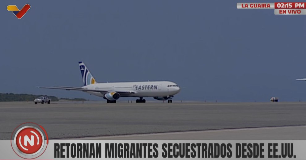 Más de 250 migrantes venezolanos regresan al país desde EE.UU. en vuelo humanitario